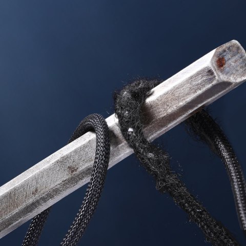 Kabel przewód do iPhone USB-C - Lightning z wyświetlaczem 20W 1.2 m czarny Kabel przewód do iPhone USB-C - Lightning z wyświetlaczem 20W 1.2 m czarny