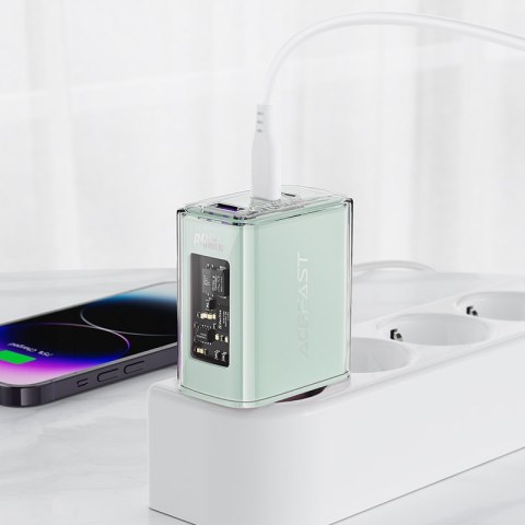 Ładowarka sieciowa GaN 65W 3 porty 1x USB 2x USB-C fioletowa Ładowarka sieciowa GaN 65W 3 porty 1x USB 2x USB-C fioletowa