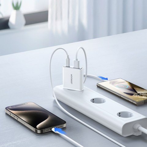 Mała i supercienka ładowarka sieciowa 20W USB-A USB-C - biała Mała i supercienka ładowarka sieciowa 20W USB-A USB-C - biała