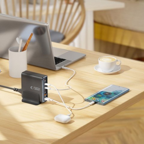 Stacja ładująca do urządzeń 4x USB-C 2x USB-A 80W Stacja ładująca do urządzeń 4x USB-C 2x USB-A 80W