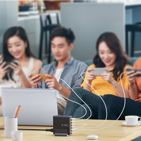 Stacja ładująca do urządzeń 4x USB-C 2x USB-A 80W Stacja ładująca do urządzeń 4x USB-C 2x USB-A 80W