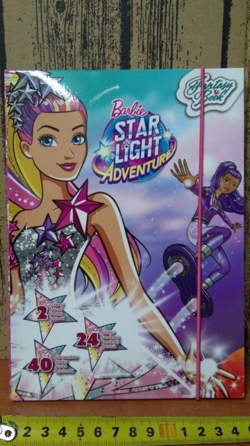 Szkicownik 40szt. szablon 2szt. naklejki 24szt. BARBIE Szkicownik 40szt. szablon 2szt. naklejki 24szt. BARBIE