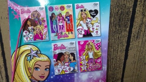Szkicownik 40szt. szablon 2szt. naklejki 24szt. BARBIE Szkicownik 40szt. szablon 2szt. naklejki 24szt. BARBIE