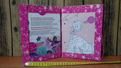 Szkicownik 40szt. szablon 2szt. naklejki 24szt. BARBIE Szkicownik 40szt. szablon 2szt. naklejki 24szt. BARBIE