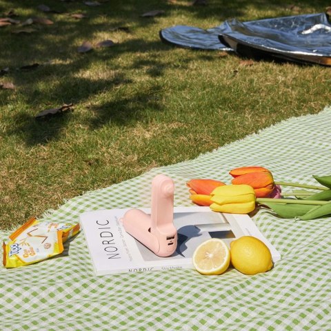 Wiatrak przenośny mini wentylator powerbank latarka USB-A USB-C 4500mAh - różowy