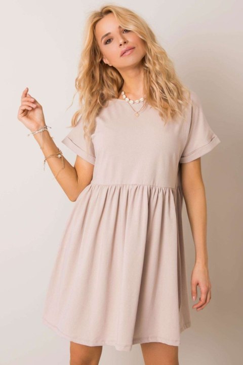 Sukienka Model RV-SK-5672.03P Beige - Rue Paris